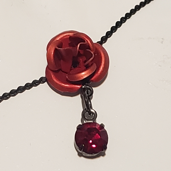 Red Roses Necklace Vintage 15" - Picture 3 of 4